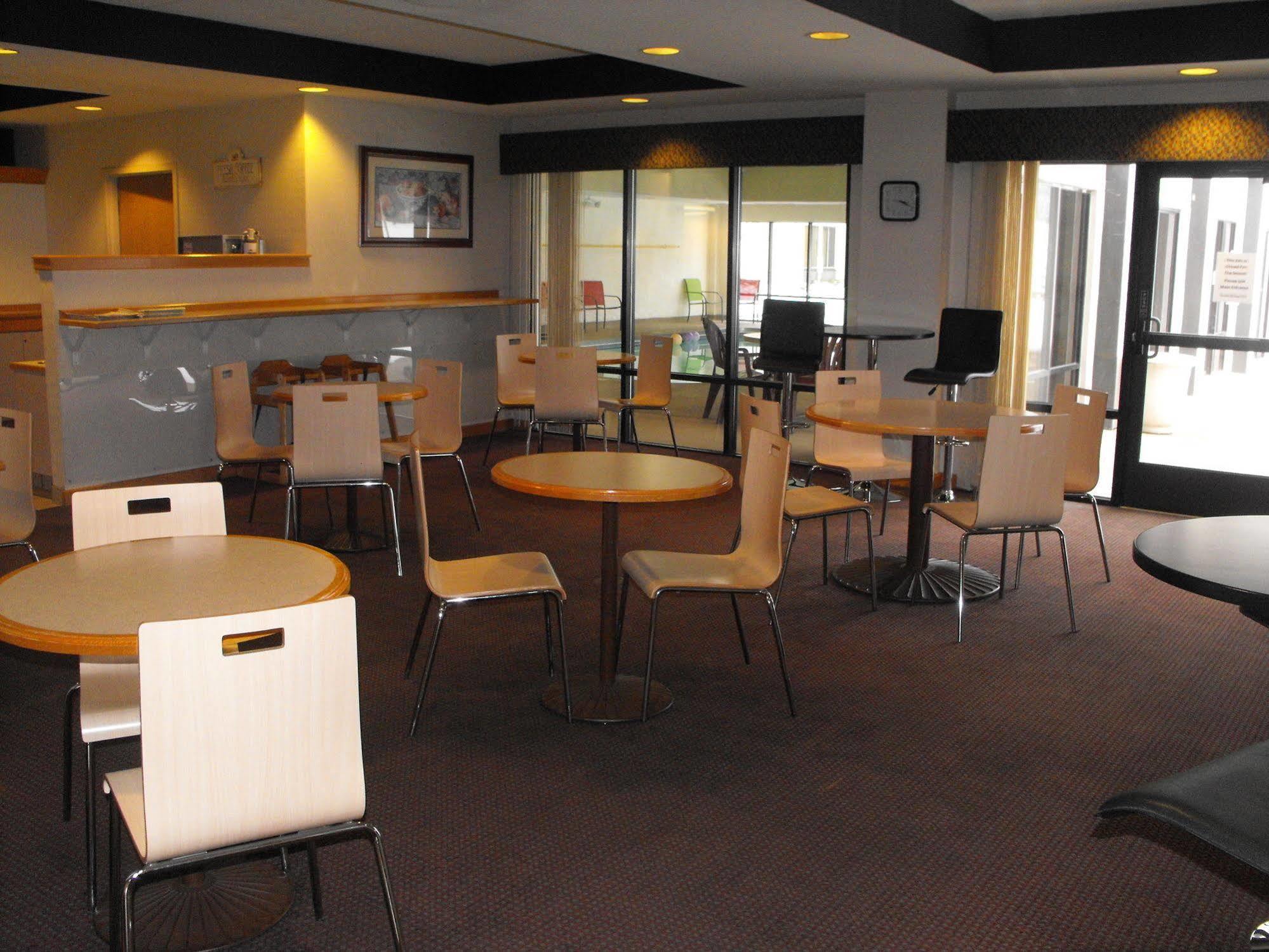 Country Inn & Suites By Radisson, La Crosse, Wi Экстерьер фото